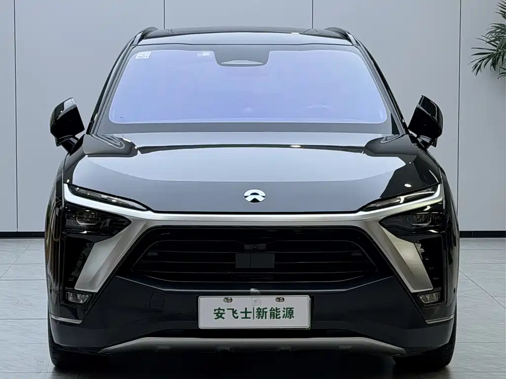 NIO ES8 — миниатюра 2