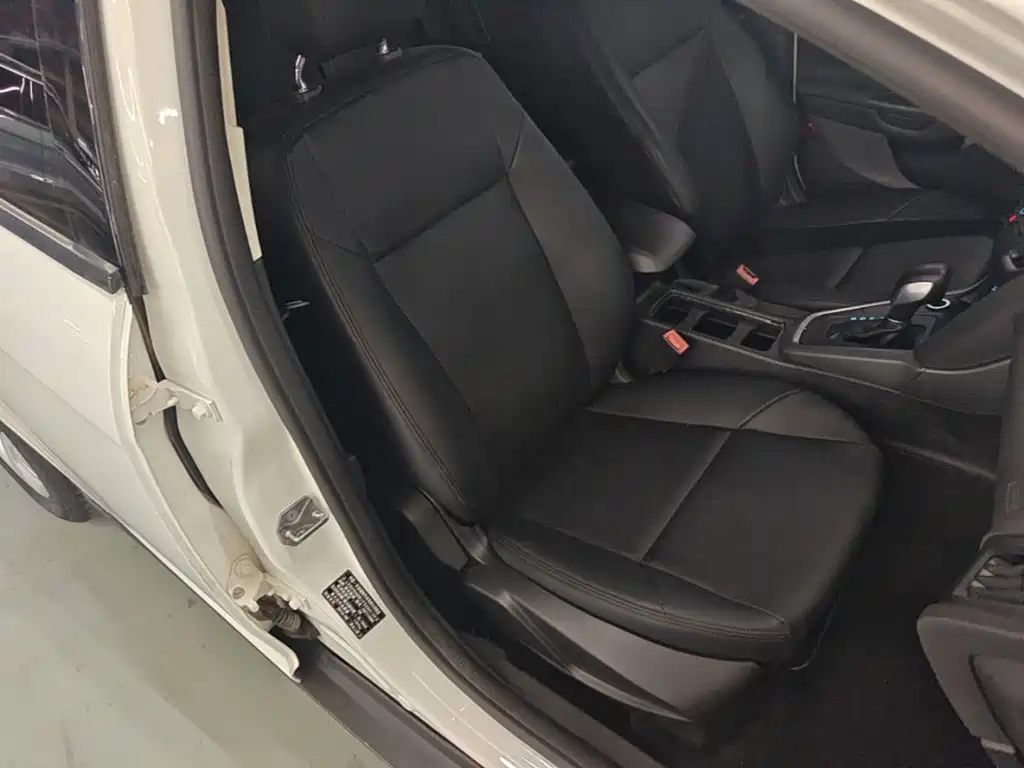 Ford Focus — миниатюра 25