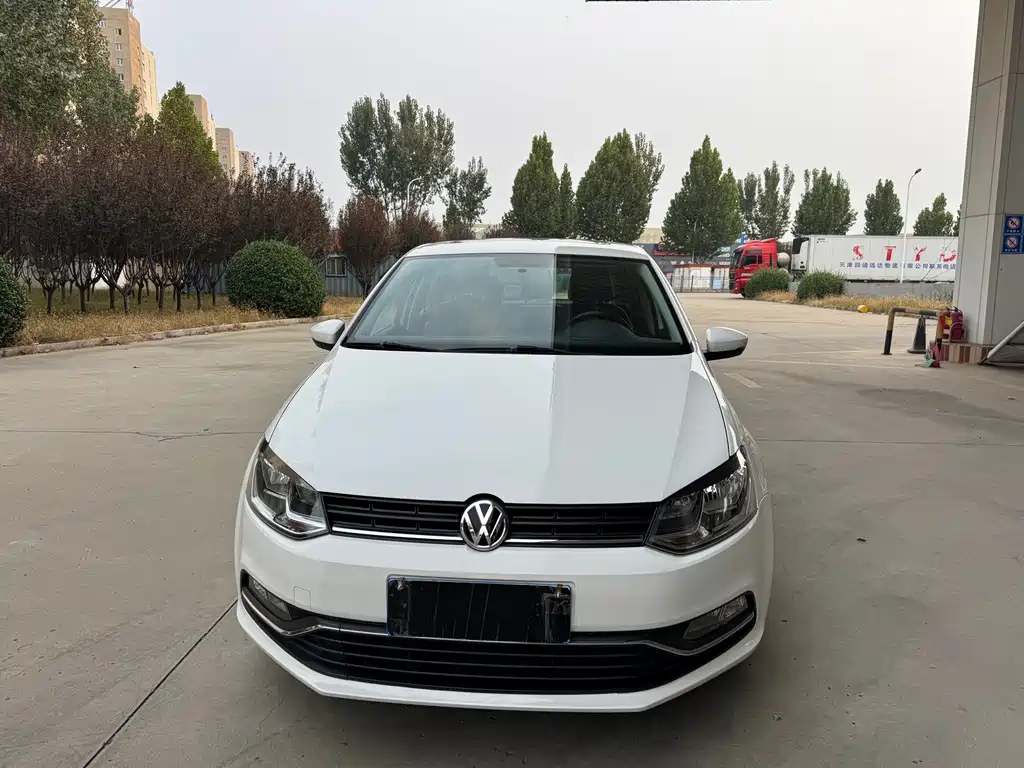 Volkswagen Polo — миниатюра 2