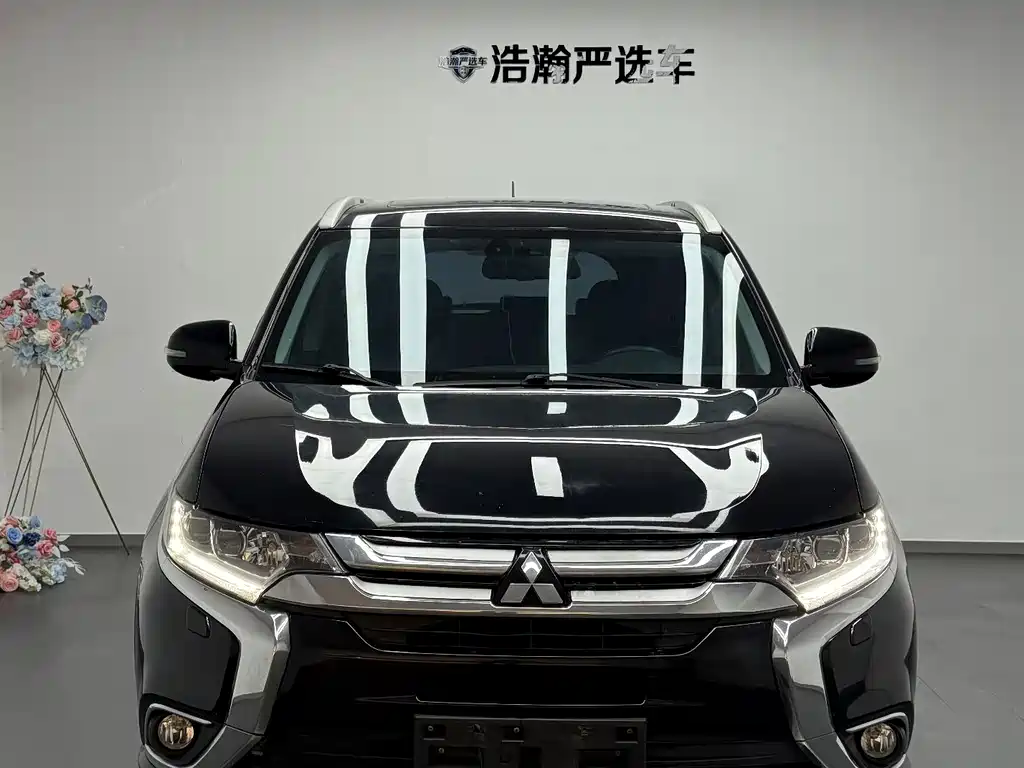 Mitsubishi Outlander — миниатюра 2