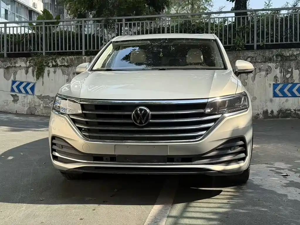 Volkswagen Viloran 2020 330TSI Luxury
