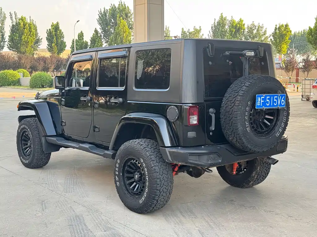 Jeep Wrangler — миниатюра 9