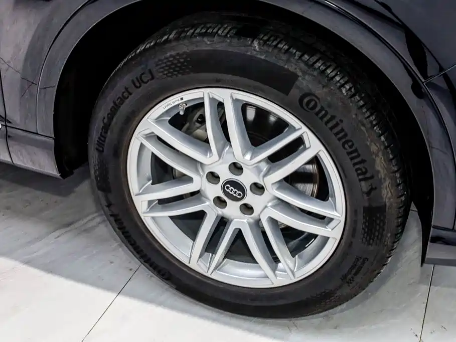Audi Q5L — миниатюра 32