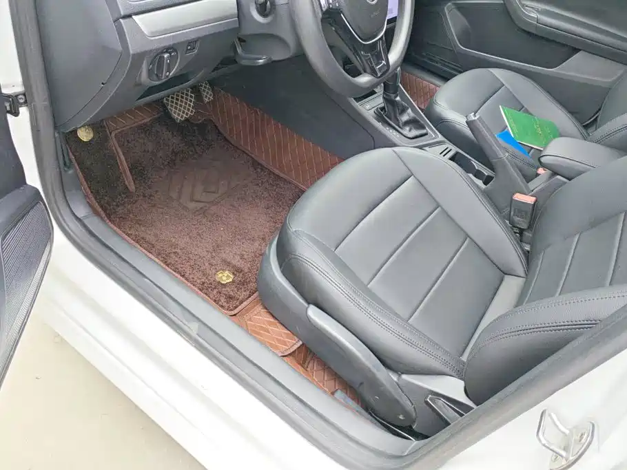 Volkswagen Lavida — миниатюра 9
