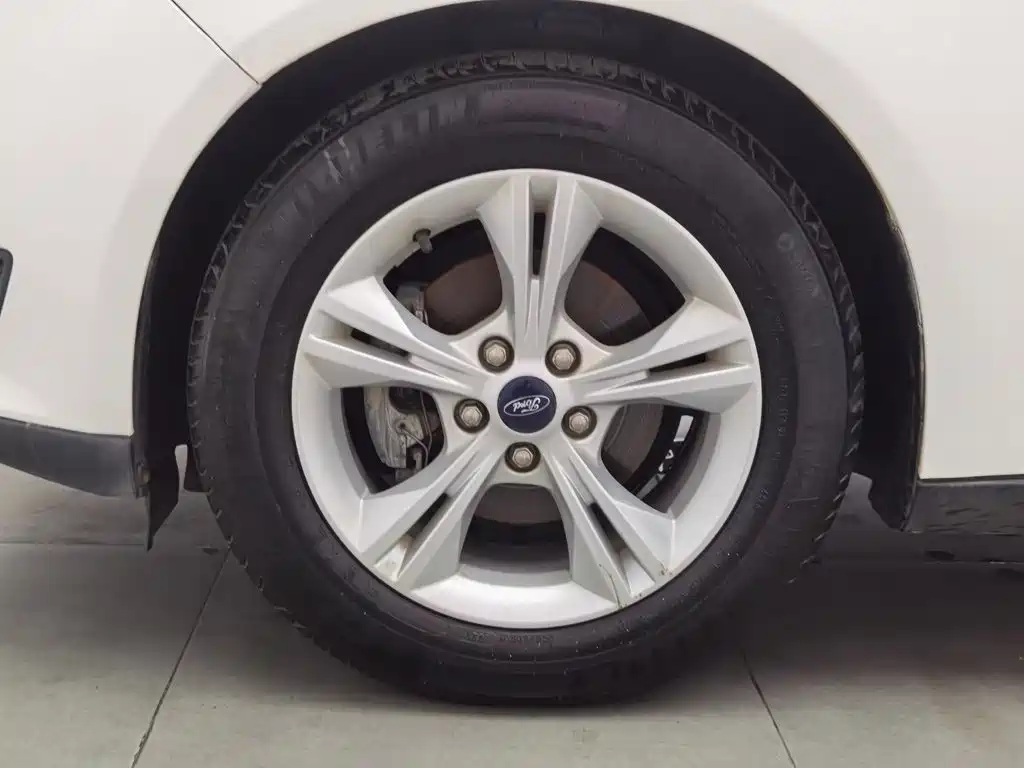 Ford Focus — миниатюра 17