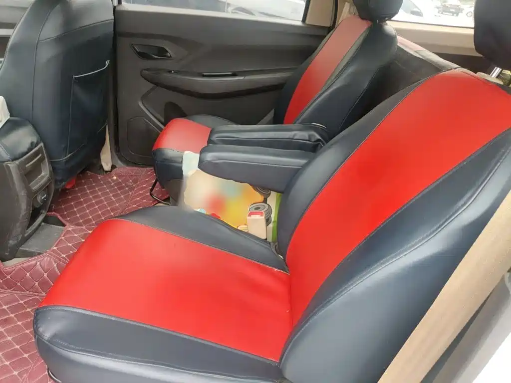Wuling Hongguang — миниатюра 18