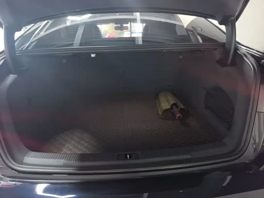 Audi A6L — миниатюра 19