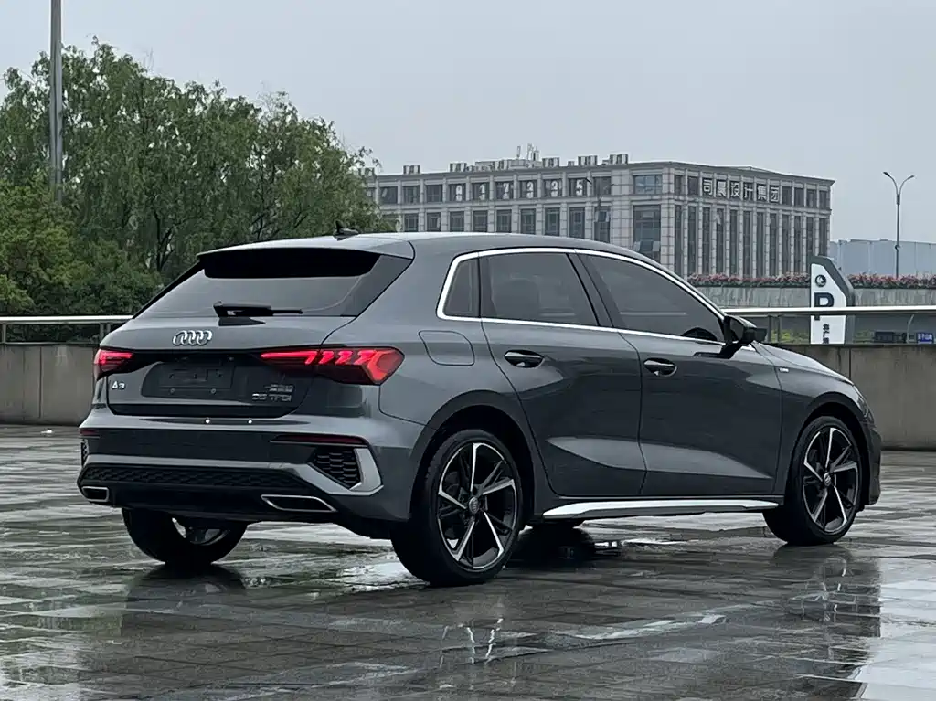Audi A3 2021 Sportback 35 TFSI Fashion Sport