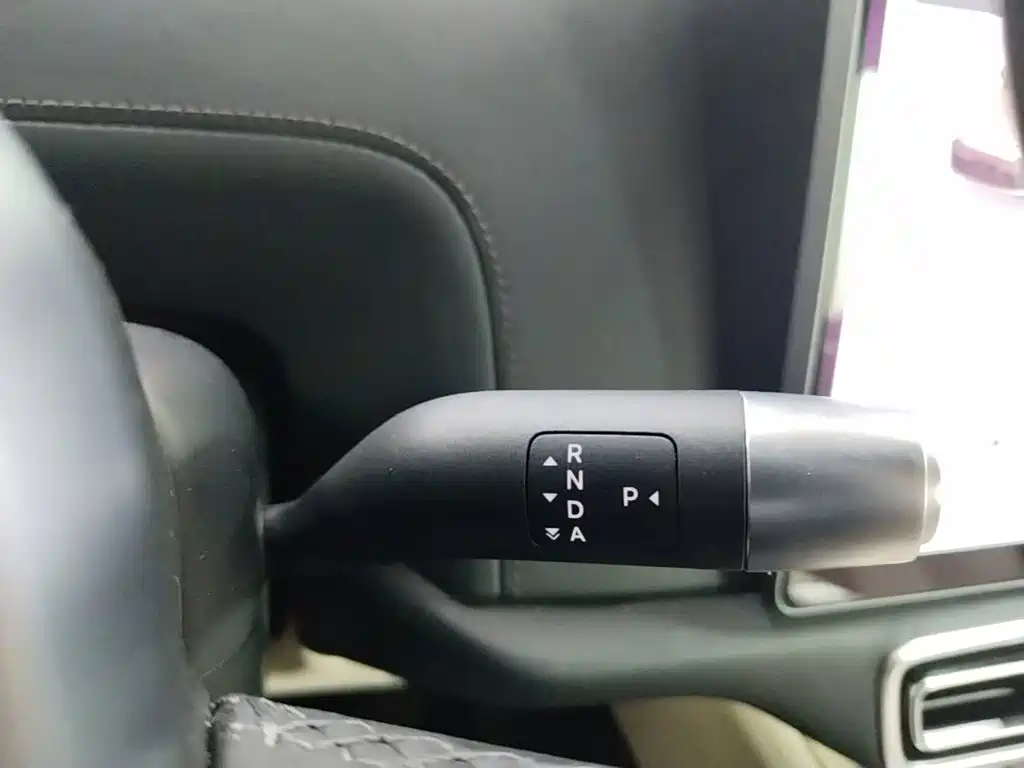 Li Auto Li L8 — миниатюра 14