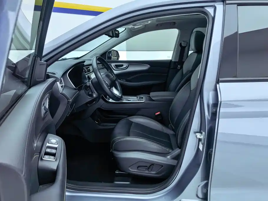 Roewe RX5 — миниатюра 9