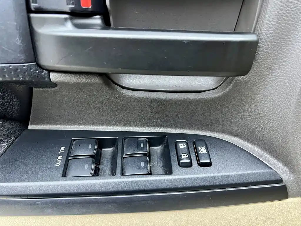 Toyota Land Cruiser — миниатюра 19