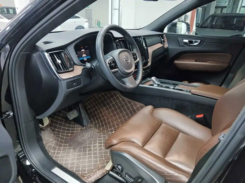 Volvo XC60 — миниатюра 7