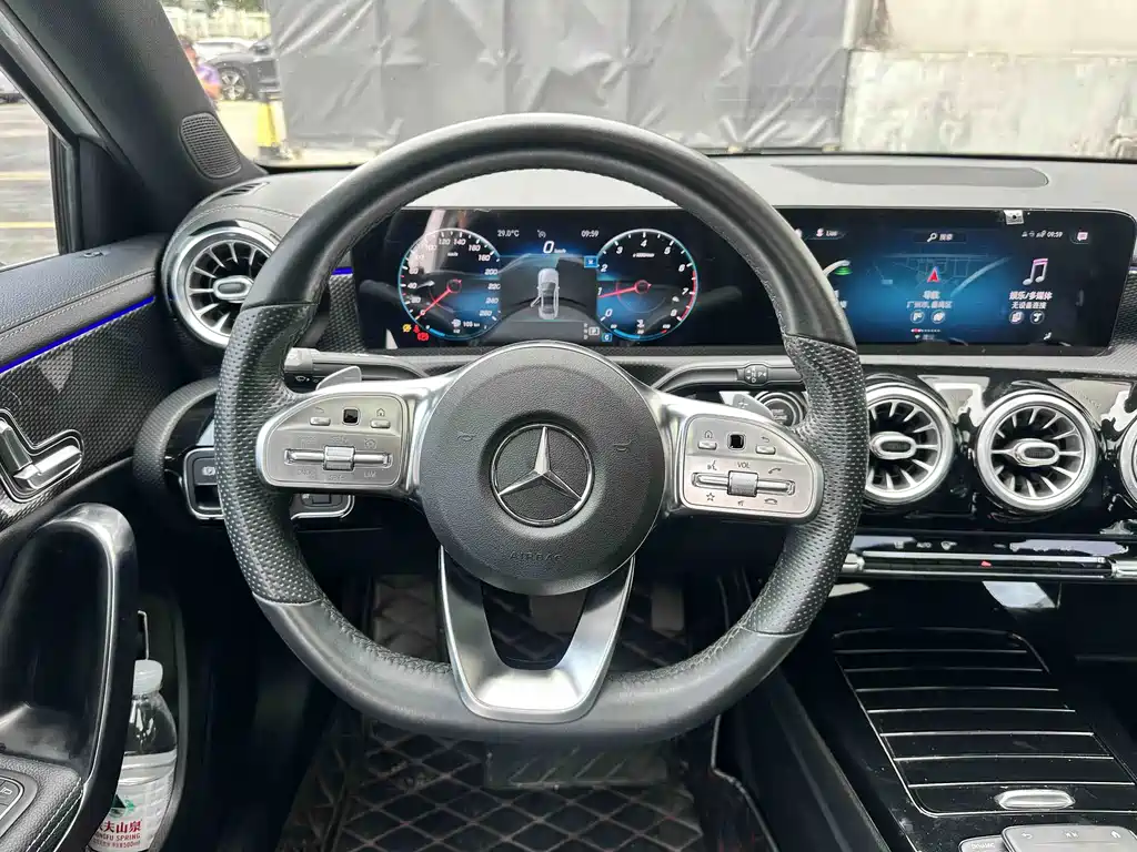 Mercedes-Benz A-Class — миниатюра 10