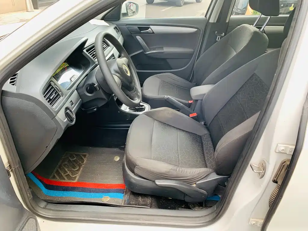 Volkswagen Lavida — миниатюра 7