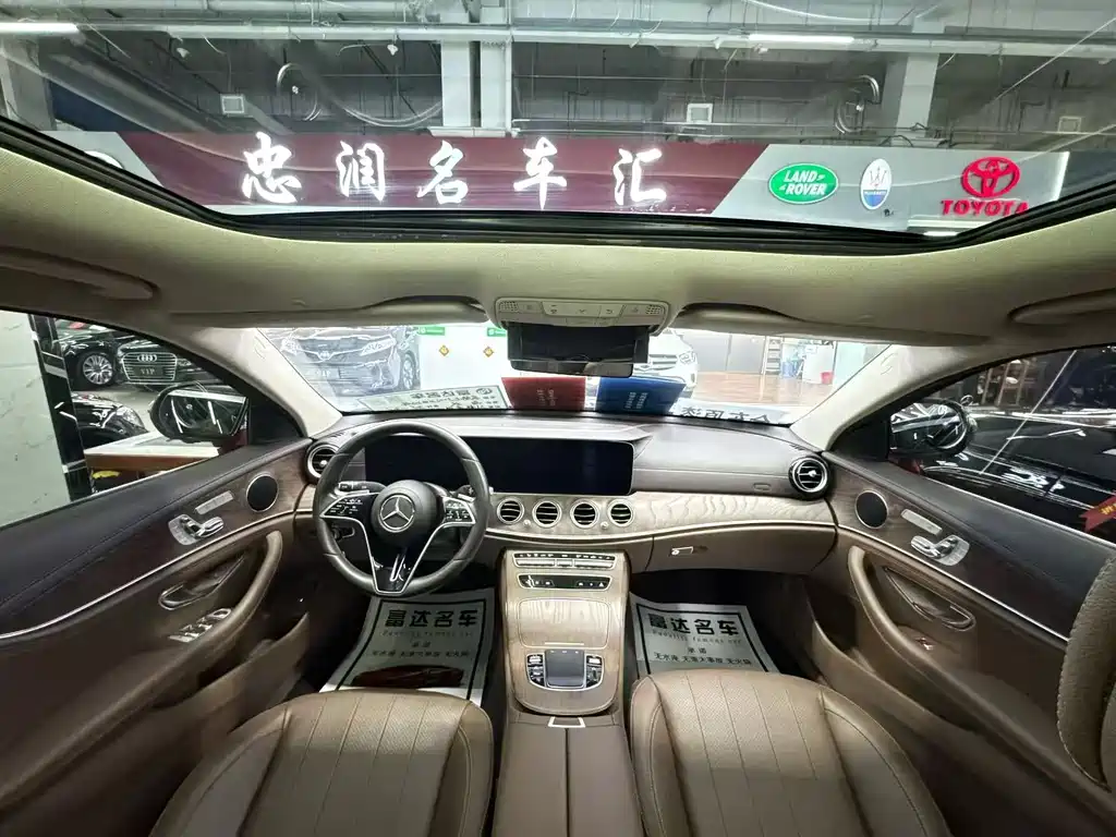 Mercedes-Benz E-Class — миниатюра 9
