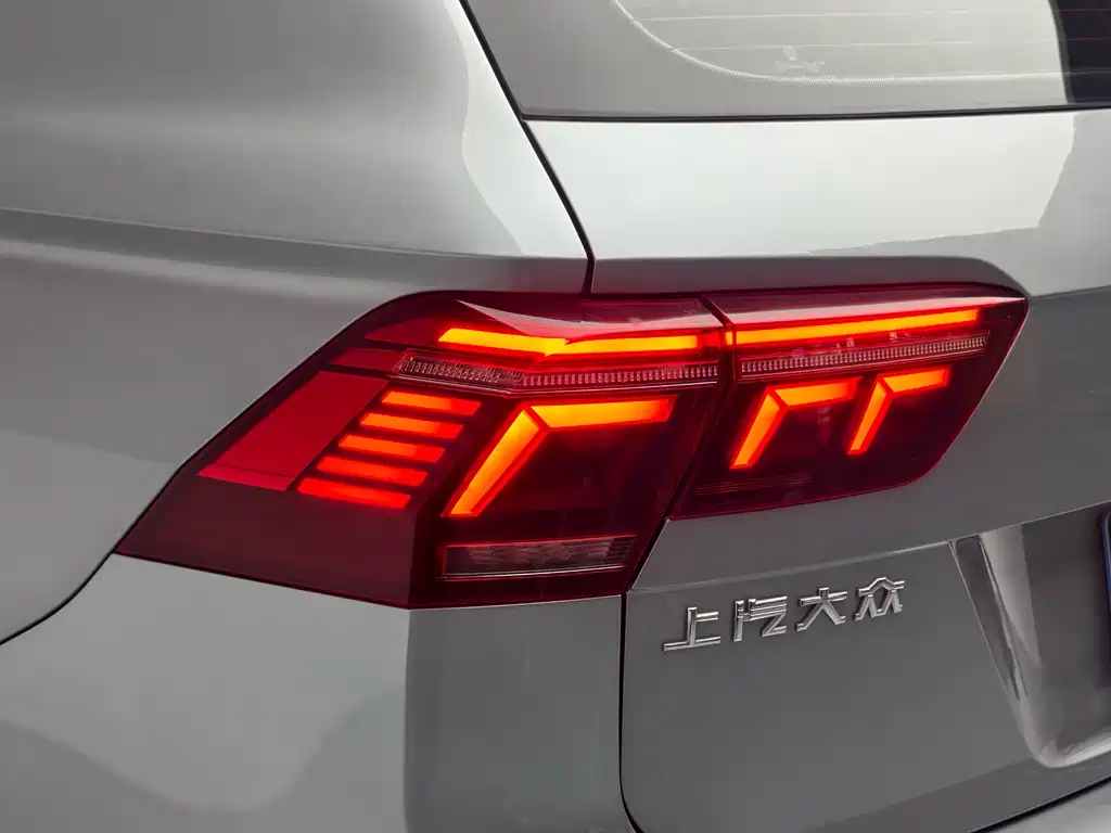 Volkswagen Tiguan L — миниатюра 12