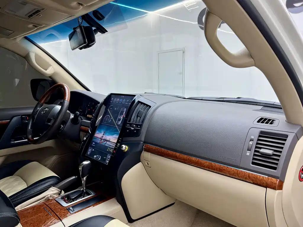 Toyota Land Cruiser — миниатюра 26