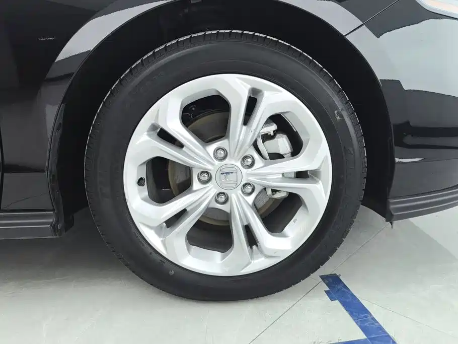 Honda Accord — миниатюра 6