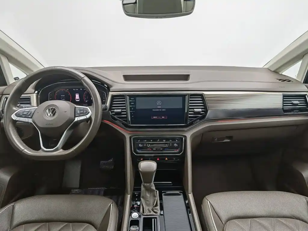 Volkswagen Viloran — миниатюра 5