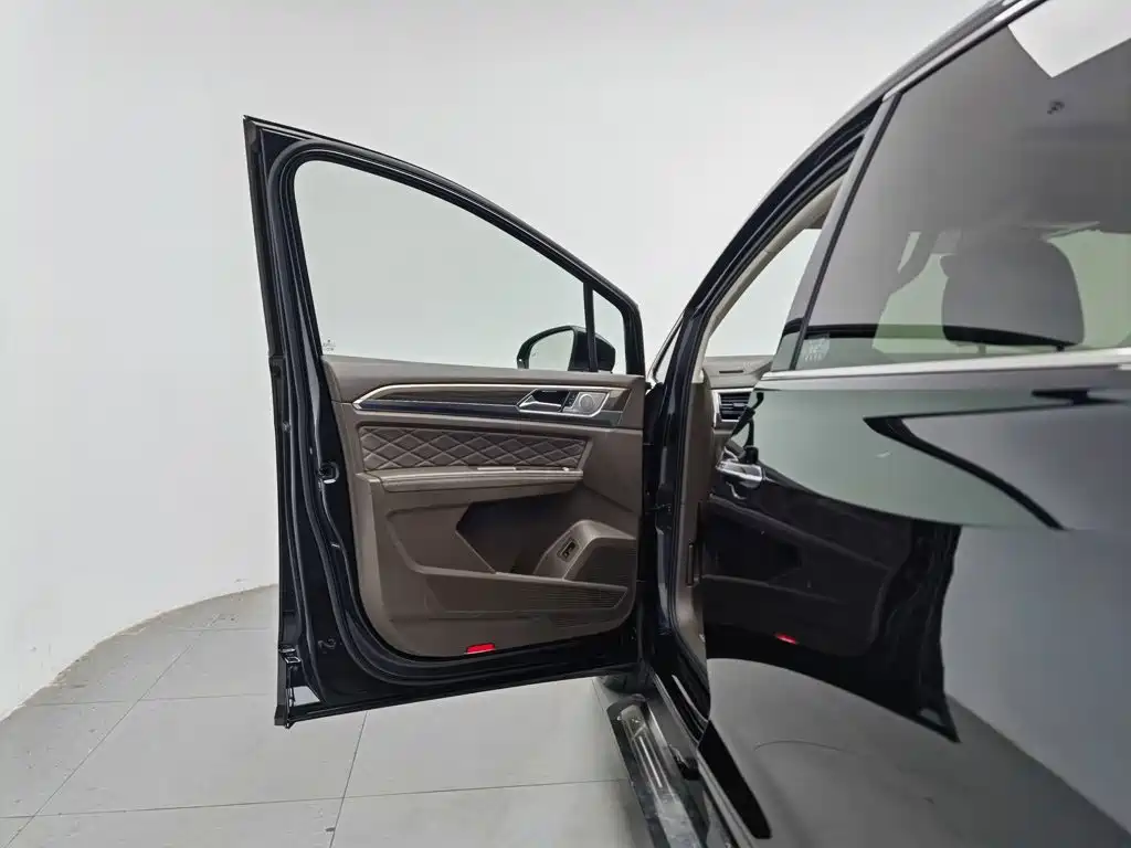 Volkswagen Viloran — миниатюра 8