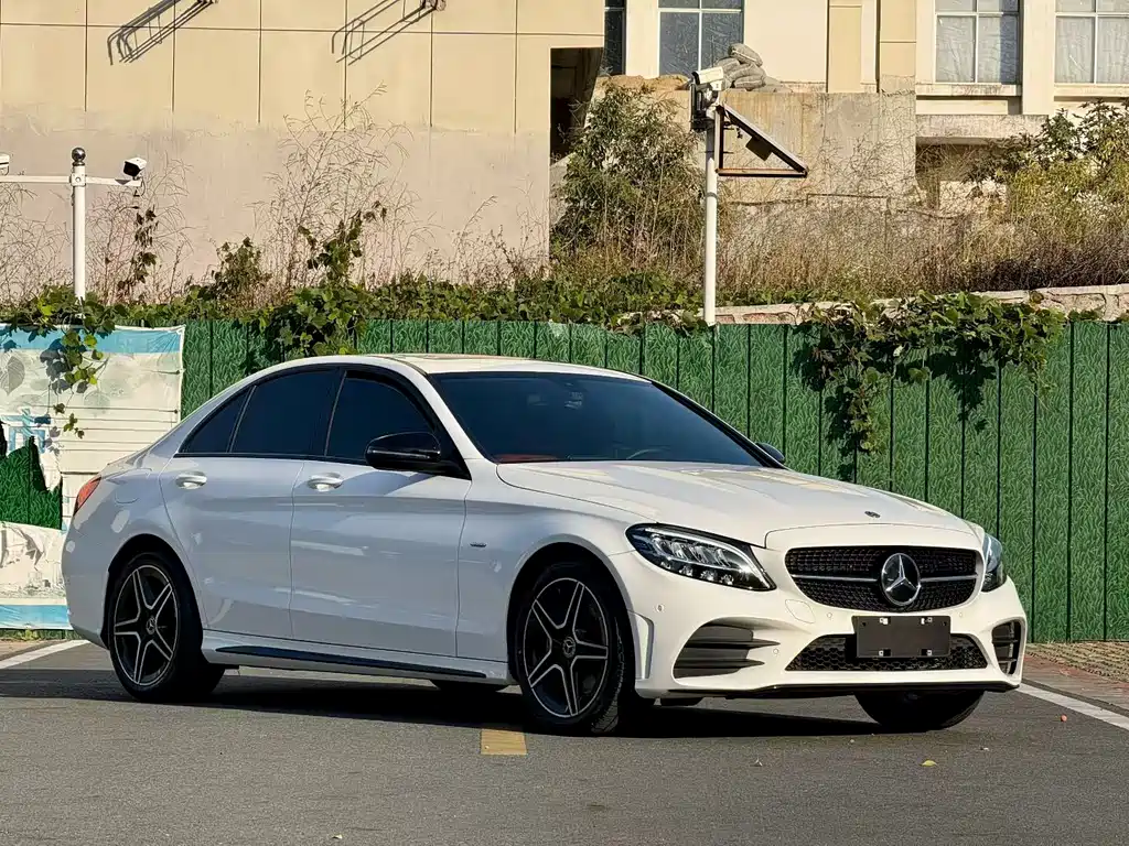MERCEDES BENZ C CLASS