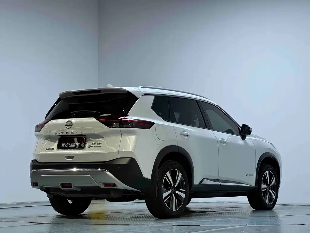 Nissan X-Trail — миниатюра 18