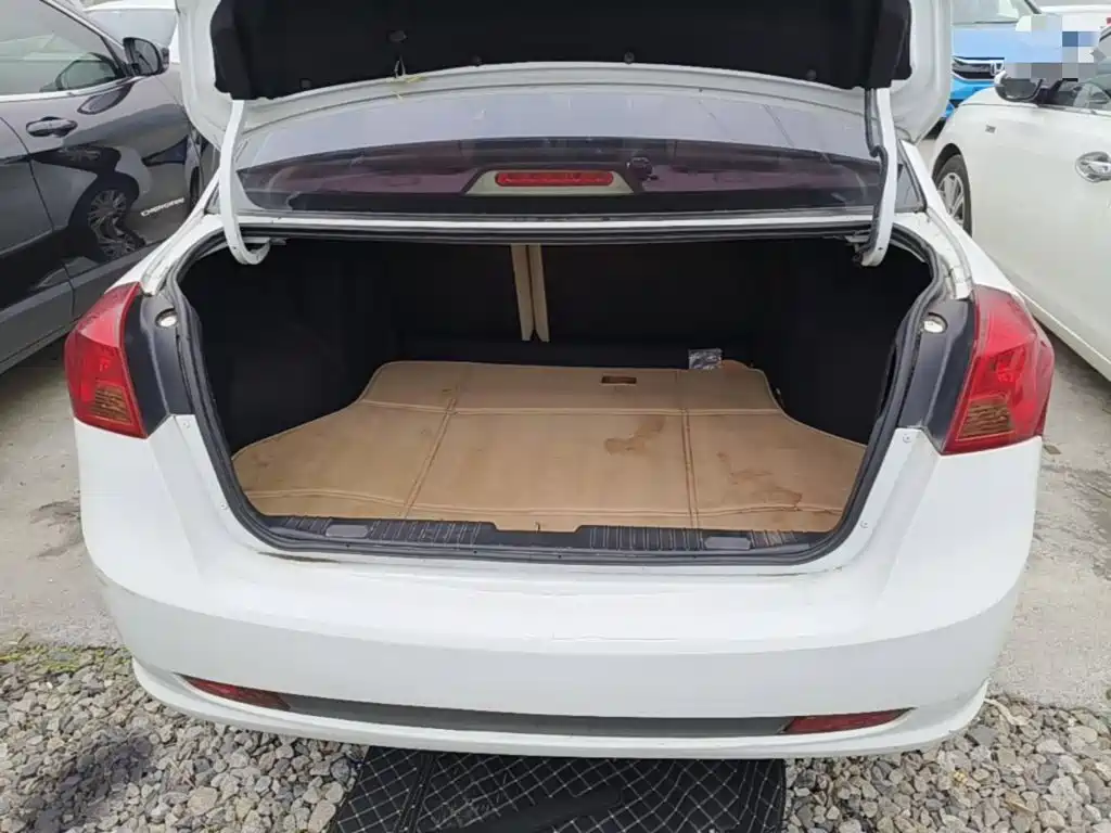 Buick Excelle — миниатюра 19