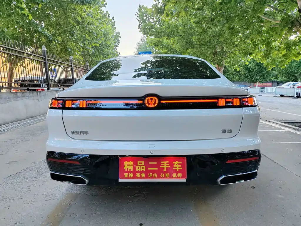 Changan Eado — миниатюра 5