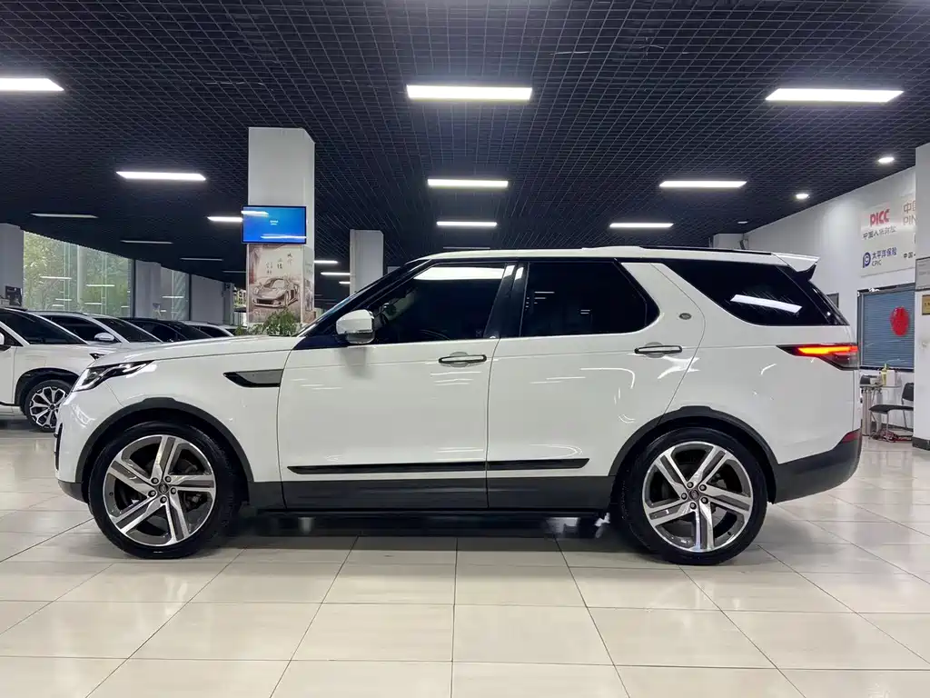 Land Rover Discovery 2018 2.0T SE