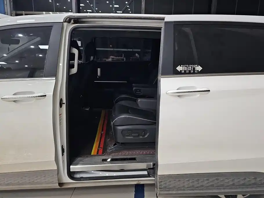 Hyundai Custo — миниатюра 11
