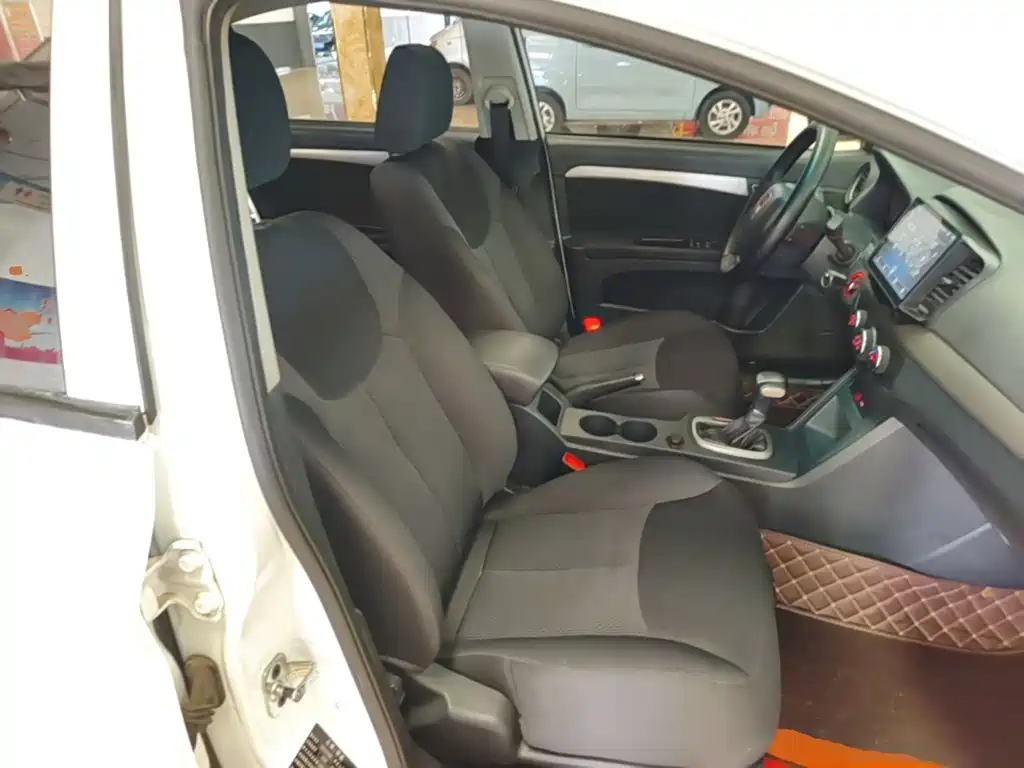 Roewe 350 — миниатюра 25