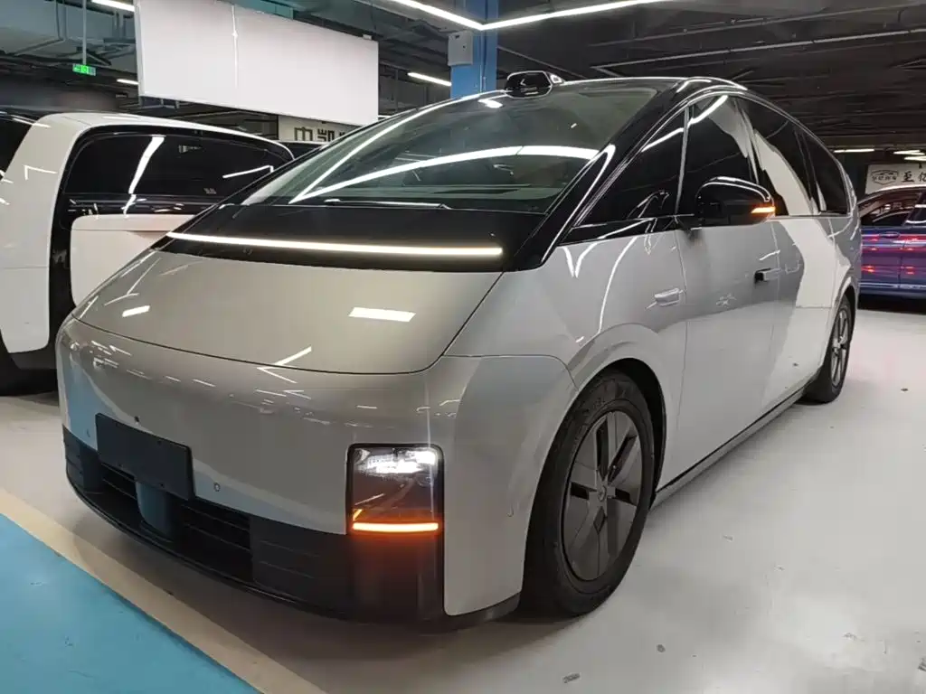 Li Auto Li MEGA