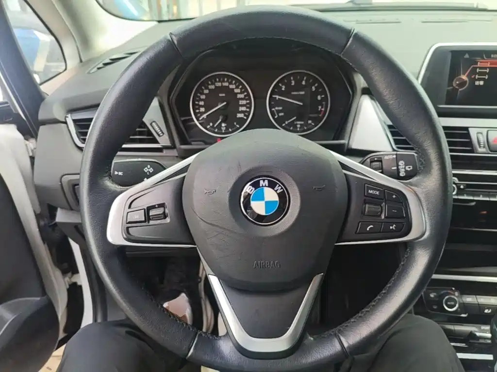 BMW 2 Series Active Tourer (Import) — миниатюра 11