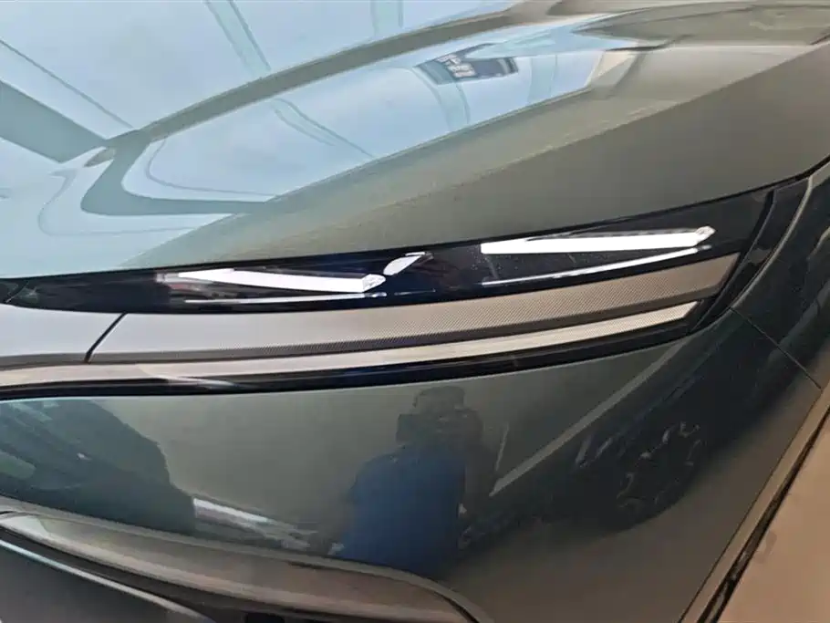 BYD Tang L L 2025 DM 175KM
