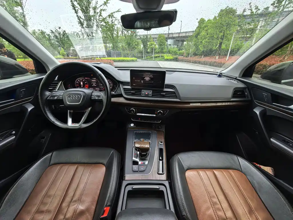 Audi Q5L 2020 40 TFSI Fashion
