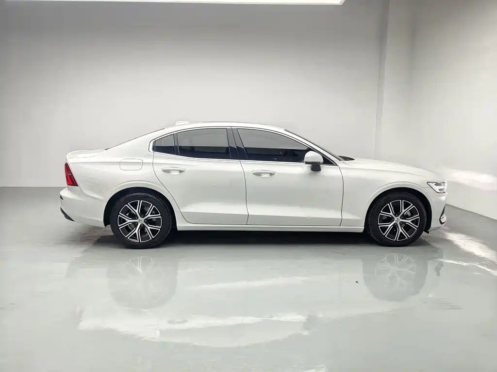 Volvo S60 — миниатюра 7
