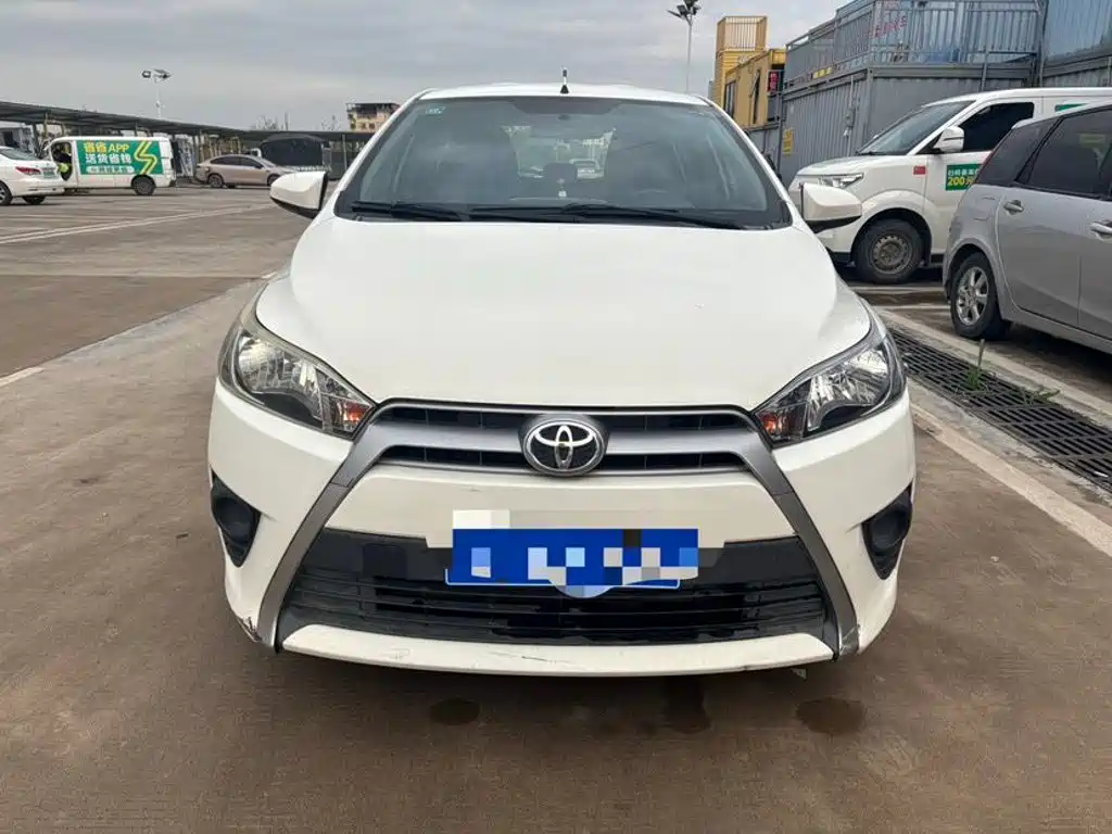 Toyota Yaris L — миниатюра 9