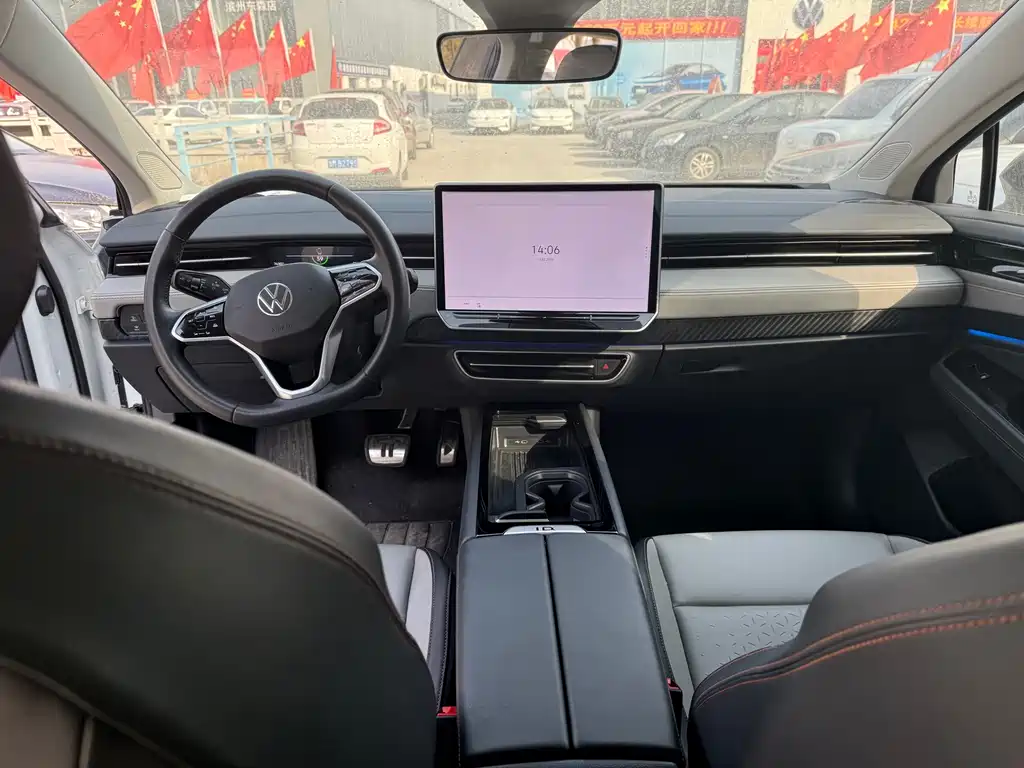 VOLKSWAGEN ID.7 VIZZION