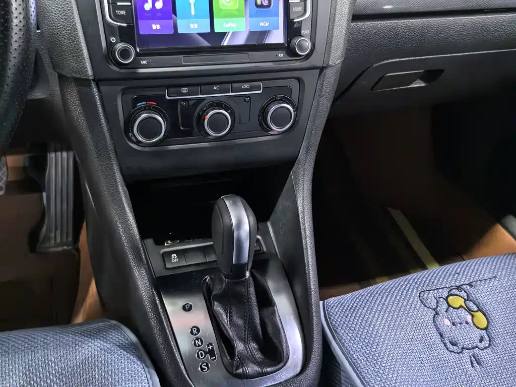 Volkswagen Golf — миниатюра 9