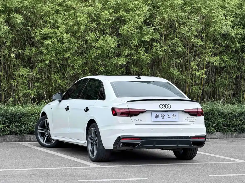 Audi A4L 2022 40 TFSI Luxury
