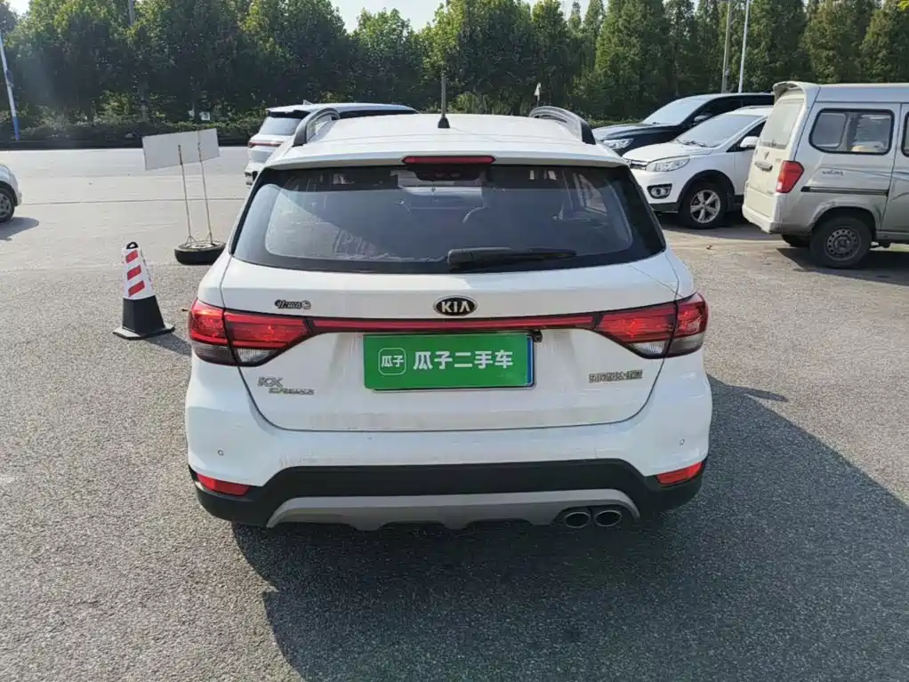 Kia KX Cross — миниатюра 6