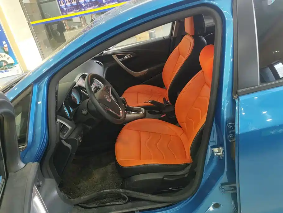 Buick Excelle — миниатюра 9