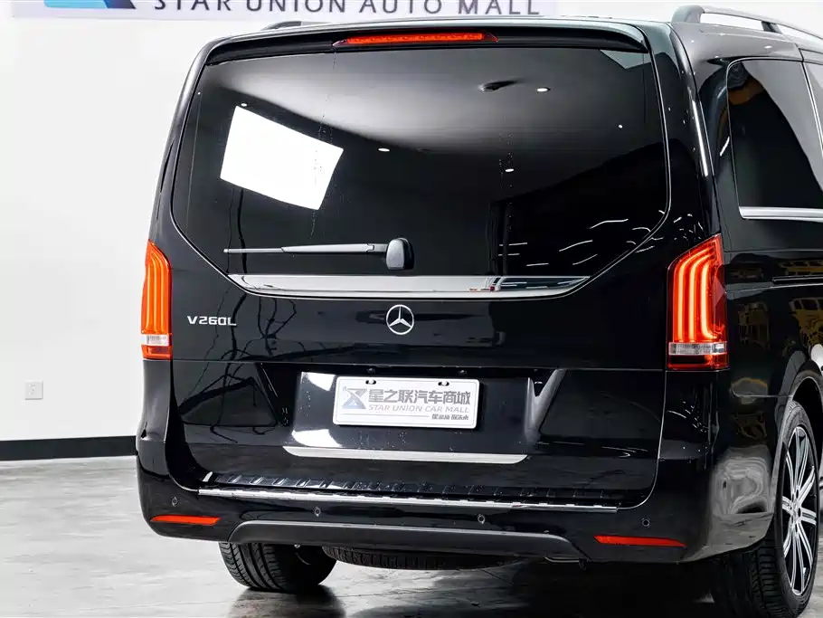 Mercedes-Benz V-Class V 2022 V 260 L Luxury