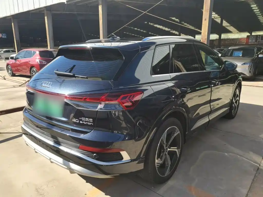 Audi Q4 e-tron — миниатюра 7