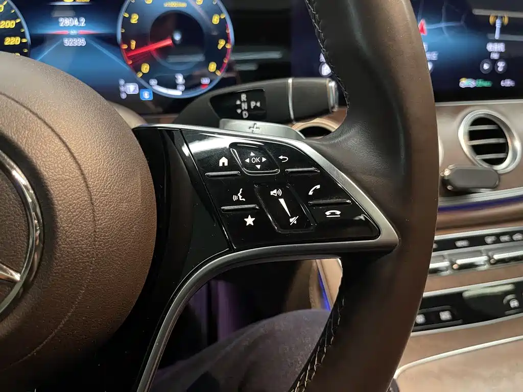 Mercedes-Benz E-Class — миниатюра 22