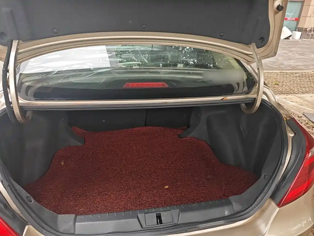 Geely Emgrand — миниатюра 19