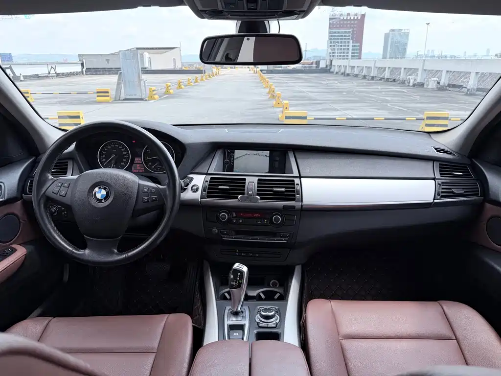 BMW X5 (Import) — миниатюра 9