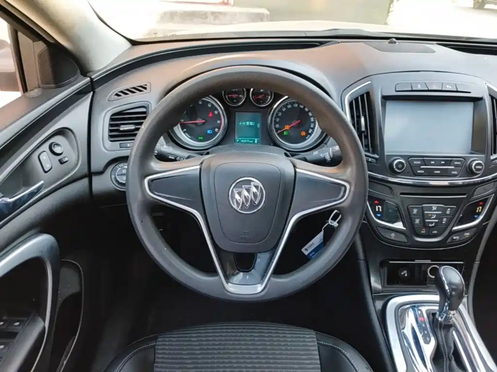 Buick Regal — миниатюра 11