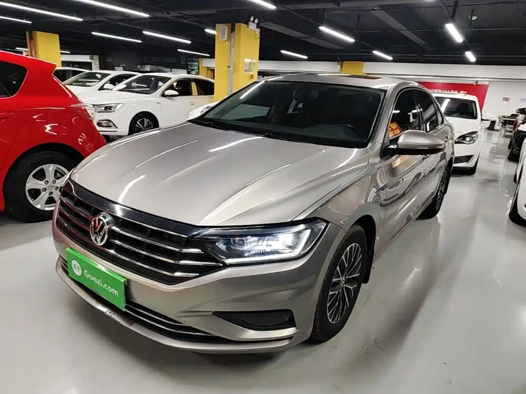 Volkswagen Sagitar 2020 200TSI DSG Comfort VI