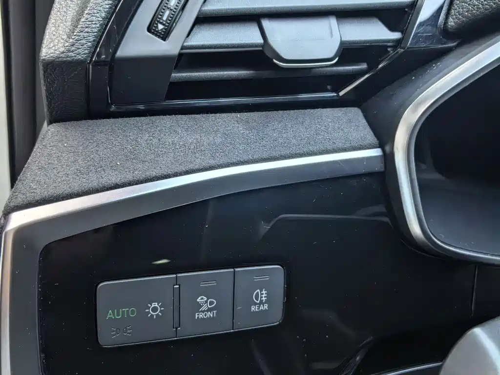 Audi Q3 — миниатюра 21